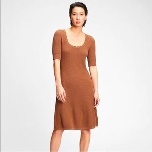 Gap Fit & Flare Short Sleeve Knit Sweater Dress in Golden Oak Brown brown, S